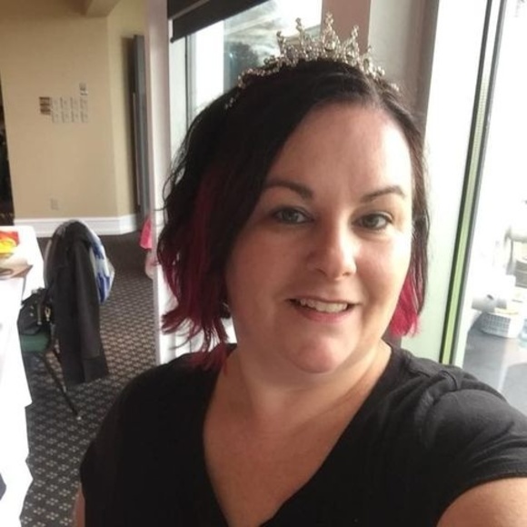 Meet your Posher, Carrie - Picture 1 of 1